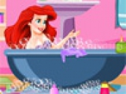 Jouer à Princess Ariel Bathroom Cleaning