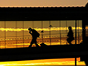 Jouer à Silhouette over the bridge
