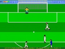 Jouer à Football games: he scores