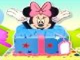 Jouer à Minnie mouse surprise cake
