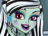 Jouer à Frankie stein s clawesome makeover
