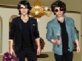 Jouer à Jonas brothers concert tours