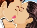 Jouer à First valentine kissing