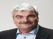 Jouer à Media vs Juholt