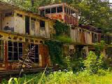 Jouer à Abandoned towboat mamie s barrett escape