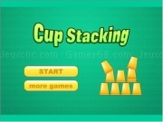 Jouer à Cup stacking