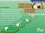 Jouer à Sheep pool starring frisbee dog