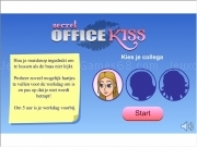 Jouer à Secret office kiss