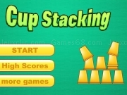 Jouer à Cup stacking